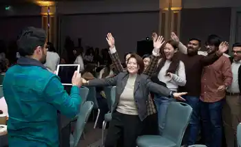 Team Building to Solve Death By Powerpoint