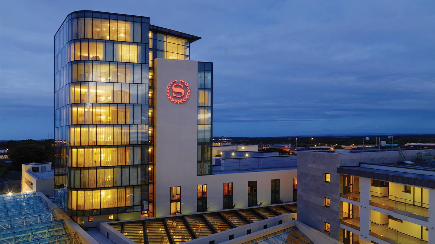 sheraton athlone hotel night