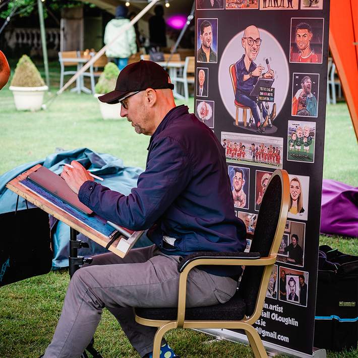 caricaturist niall o'loughlin at microfest