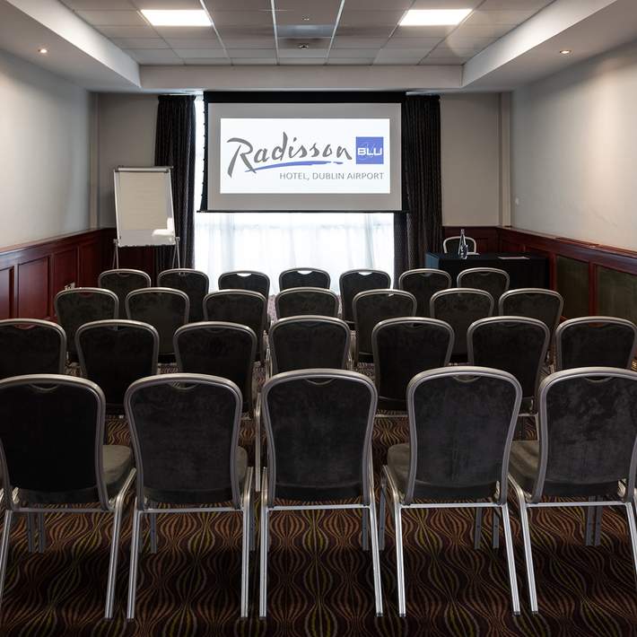 radisson blu hotel dublin airport conference room